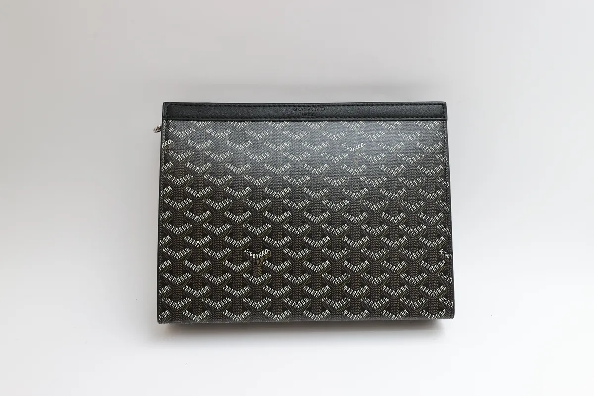GoYard Clutch